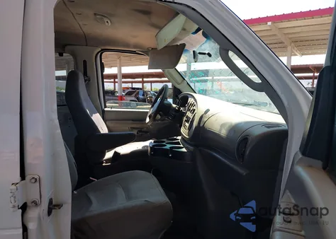 2008 Ford E-350 Super Duty Commercial/Recreational from USA, damaged, VIN 1FTSS34L88DA84811